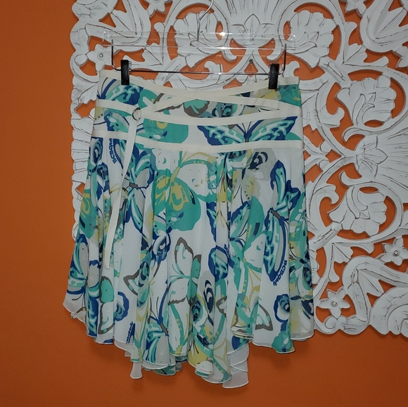 BCBGirls White & Turquoise Butterfly Hi-Lo Skirt Size 8 - Picture 8 of 8